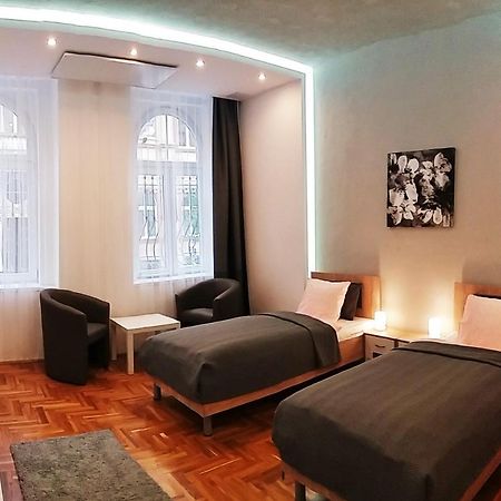 Unique Town Apartment. Clear Comfort. Boedapest Buitenkant foto