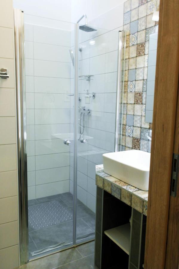 Unique Town Apartment. Clear Comfort. Boedapest Buitenkant foto