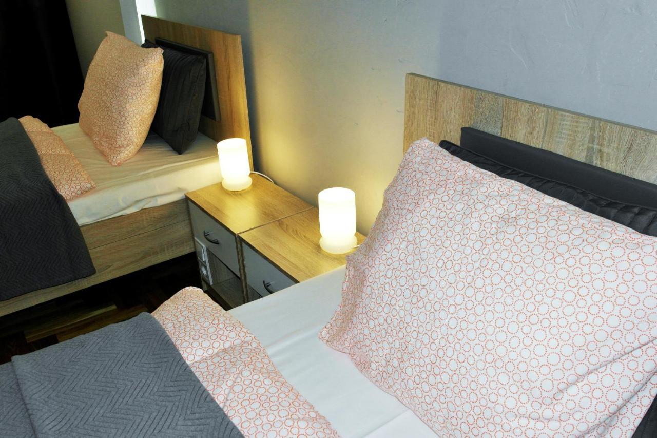 Unique Town Apartment. Clear Comfort. Boedapest Buitenkant foto